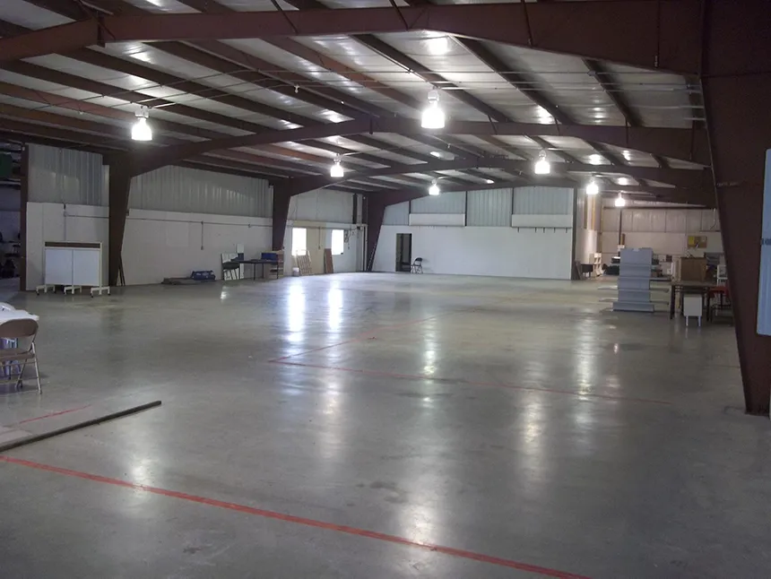 Weade Auction Center - Interior